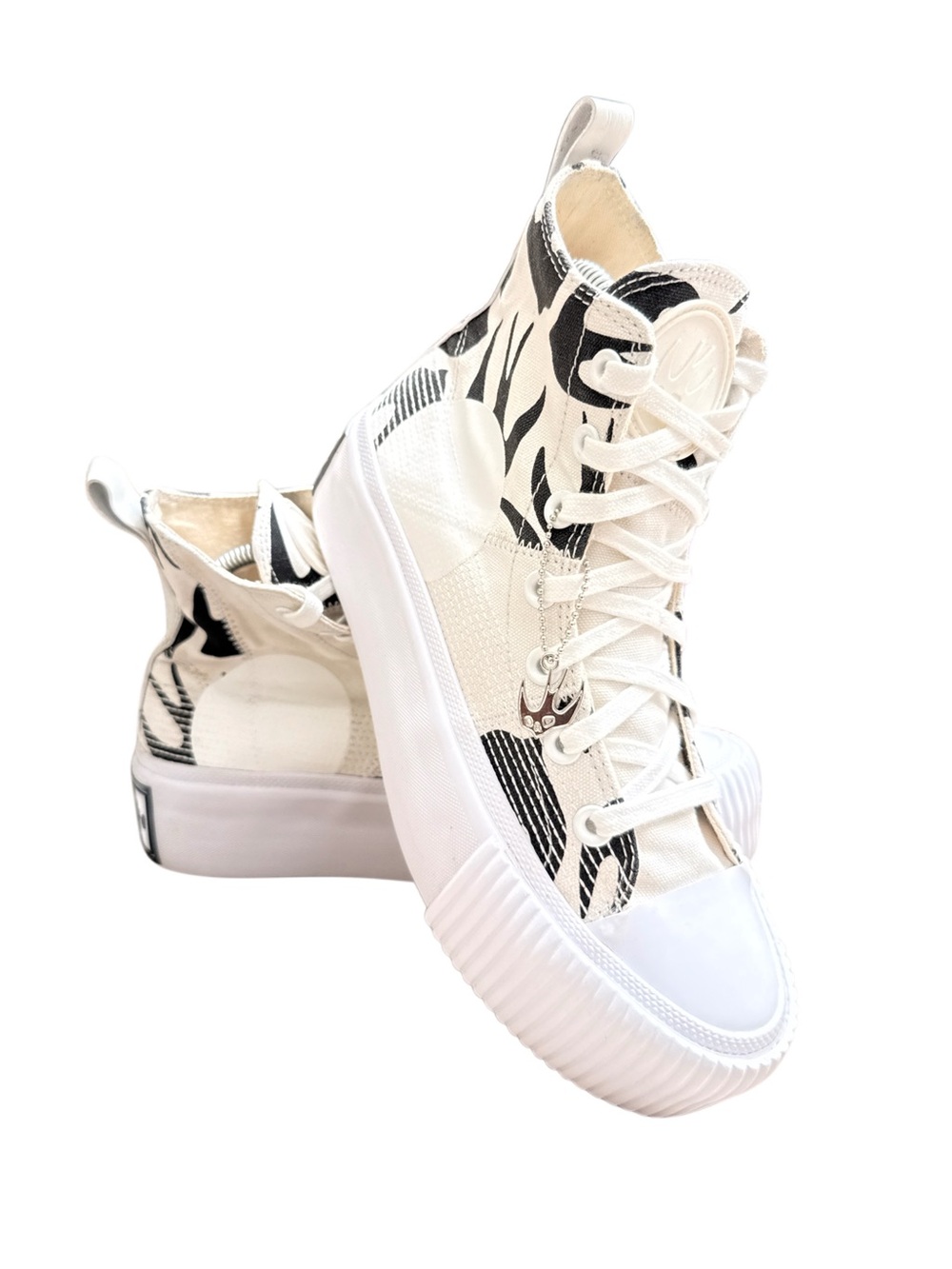 McQ ALEXANDER McQueen SWALLOW ORBYT HIGH- TOP SNEAKERS